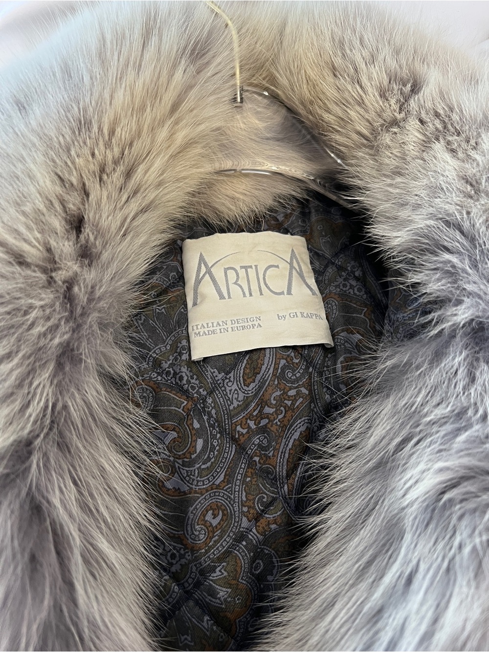 Vintage Denim Jacket with Faux Fur Trim - Blue - Picture 6 of 12